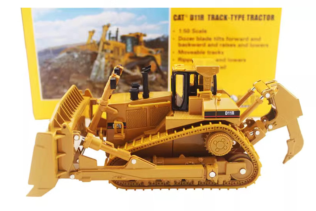 1:50 Norscot D11R Track-Type Tractor Dozer Bulldozer Machine Diecast Model