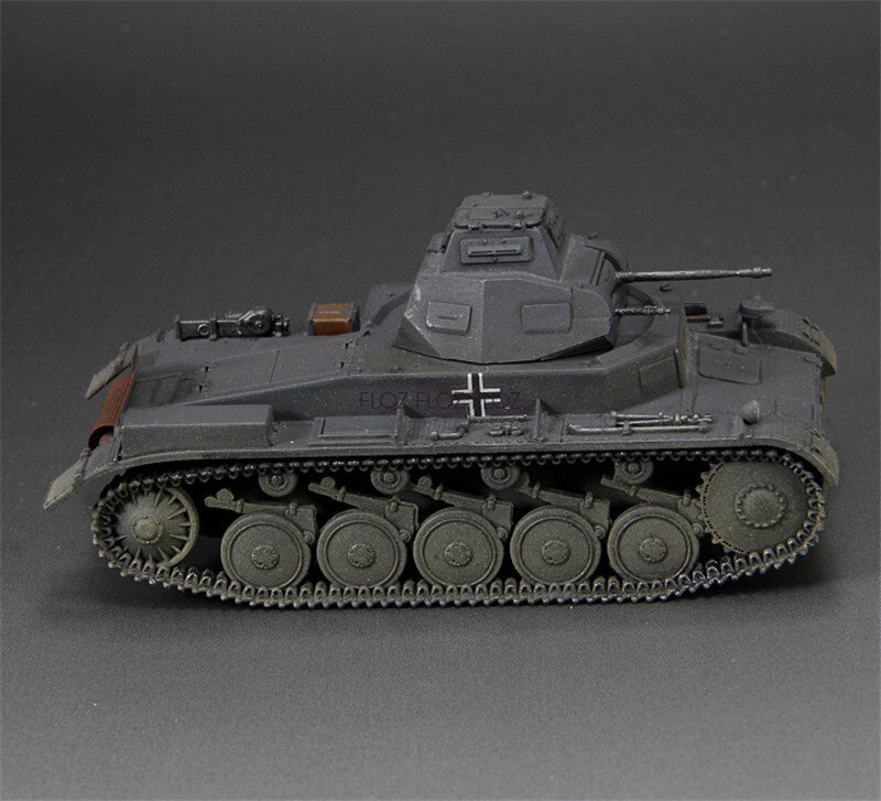 German Panzer II 1/72 tank model finished non diecast S-MODEL