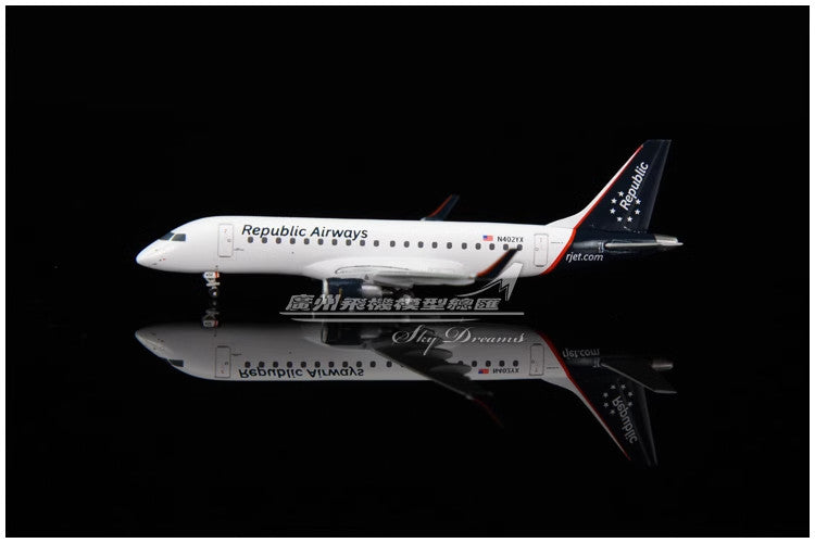 1:400 GeminiJets Republic Airways Embraer ERJ-175 Passenger Plane Diecast Model