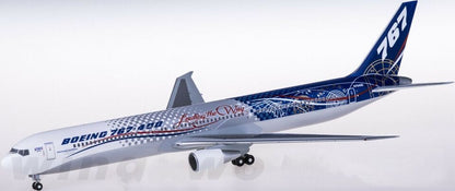 1:200 31CM Hogan BOEING 767-400 Passenger Airplane ABS Plastic Aircraft Model