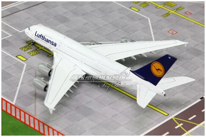 1:400 JC Wings Lufthansa AIRBUS A380 Passenger Aircraft Diecast Airplane Model