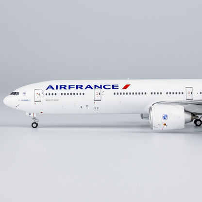 1:400 NGmodels Air France B777-300ER Passenger Airplane Diecast Plane Model