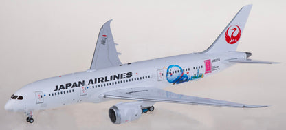 1:200 SQ Wings Japan Airlines B787-8 JA837J Passenger Airplane Diecast Model
