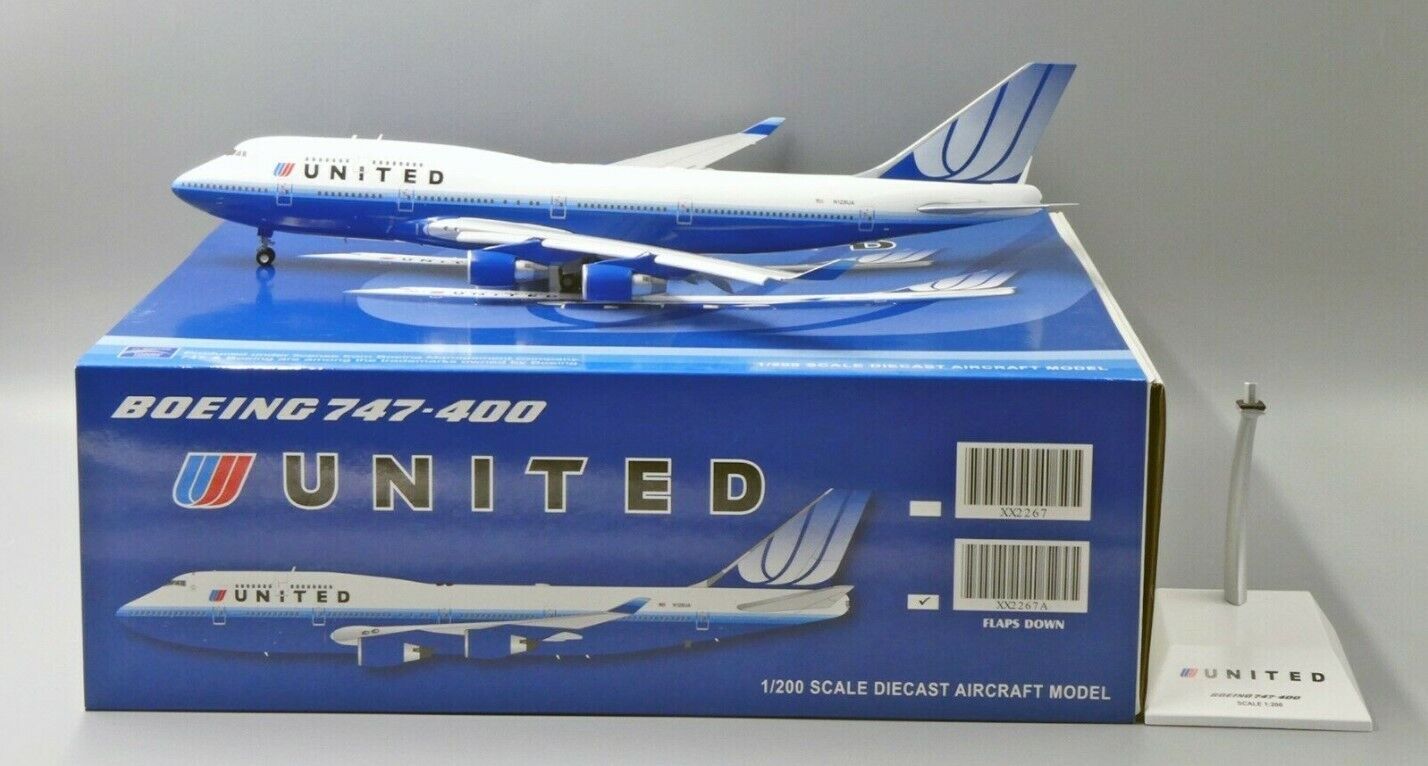 1:200 35CM JC Wings UNITED BOEING 747-400 Airplane Flap DownDiecast Plane Model