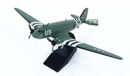 1:100 WLTK USA C-47 UH-XUX Airfreighter Plane Diecast Military Aircraft Model