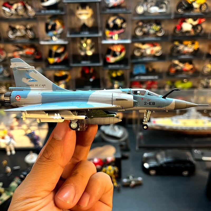 1:100 French Phantom 2000 Fighter Metal Model with Weapons