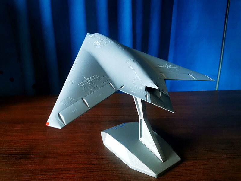 1:48 28CM AVIC China G-11 Attack Fighter Plane Diecast Military Aircraft Model