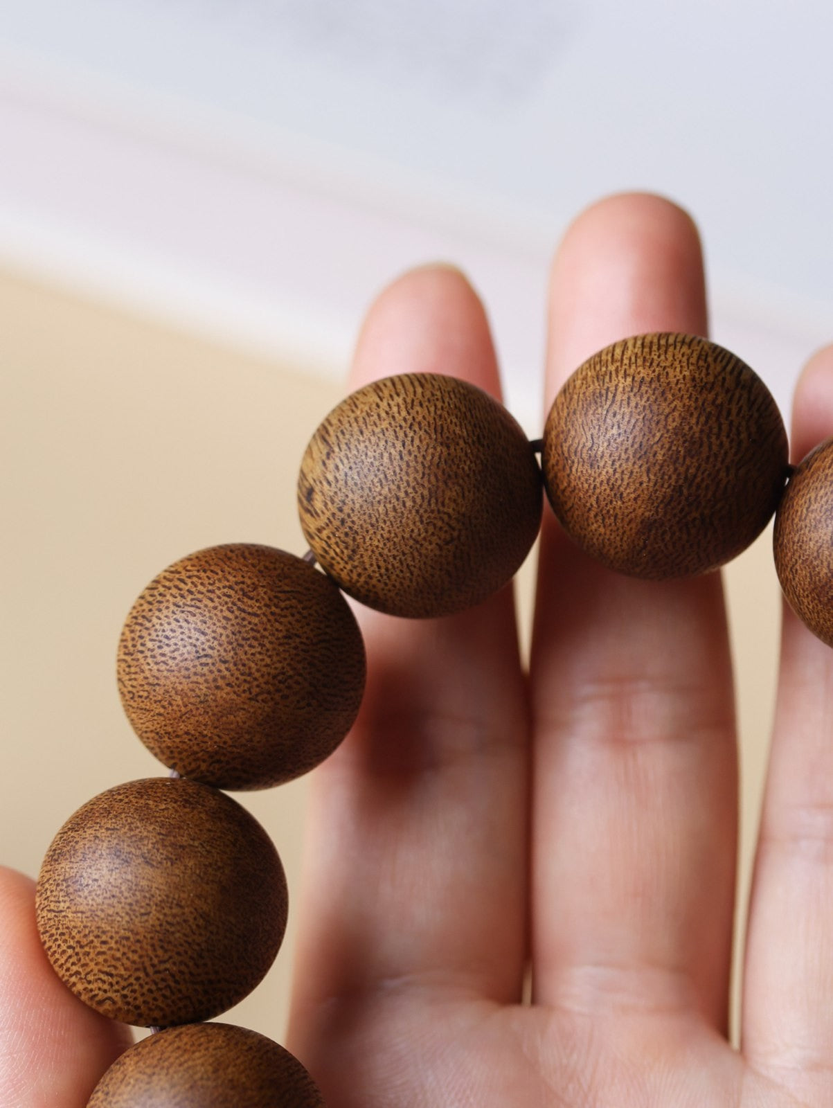 20mm Chinese Natural Eaglewood Handmade Exquisite Bracelets 31307