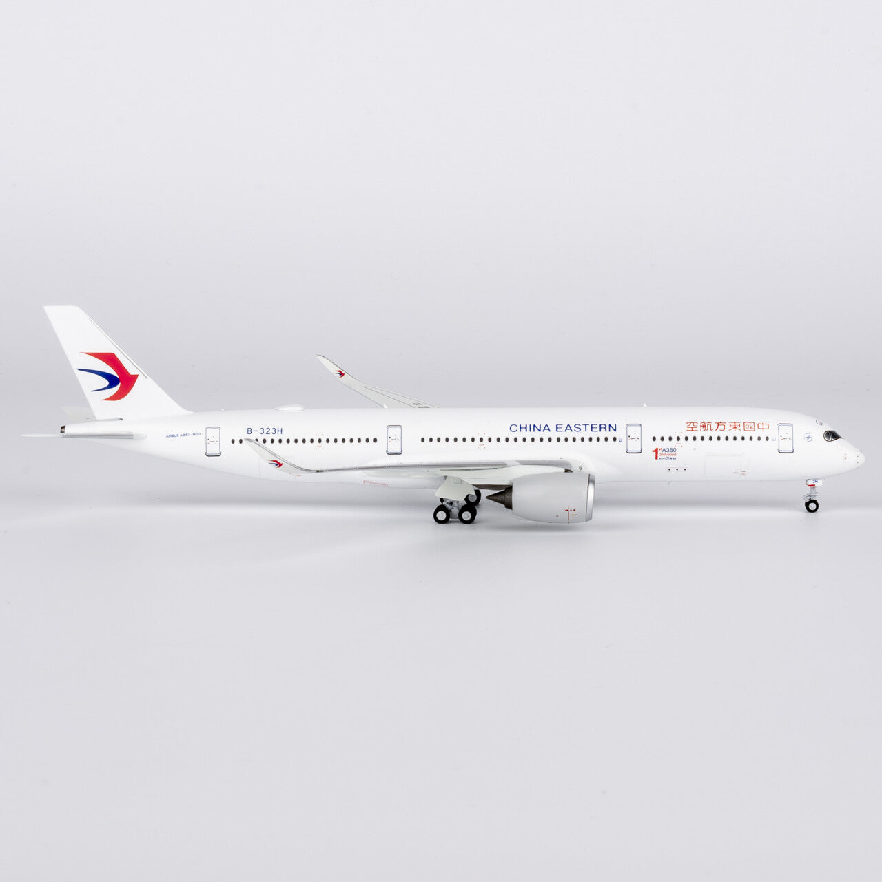 1:400 NG Model CHINA EASTERN AIRBUS A350-900 Passenger Airplane Diecast Model