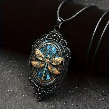 Vintage Dragonfly Necklace Elegant Oval Pendant Retro Gothic Jewelry