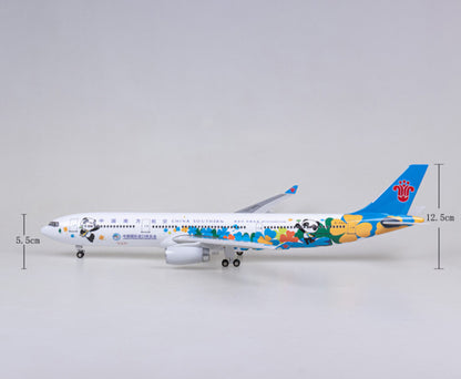 1:135 47CM CHINA SOUTHERN AIRBUS A330 Passenger Plane Landing Gear Resin Model