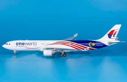 1:200 32CM JC Wings Malaysia Airlines AIRBUS A330-300 Airplane Diecast Model