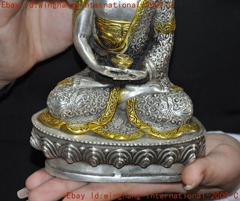 Old Tibet Buddhism Tibetan Silver Gilt Shakyamuni Medicine Buddha Buddha Statue
