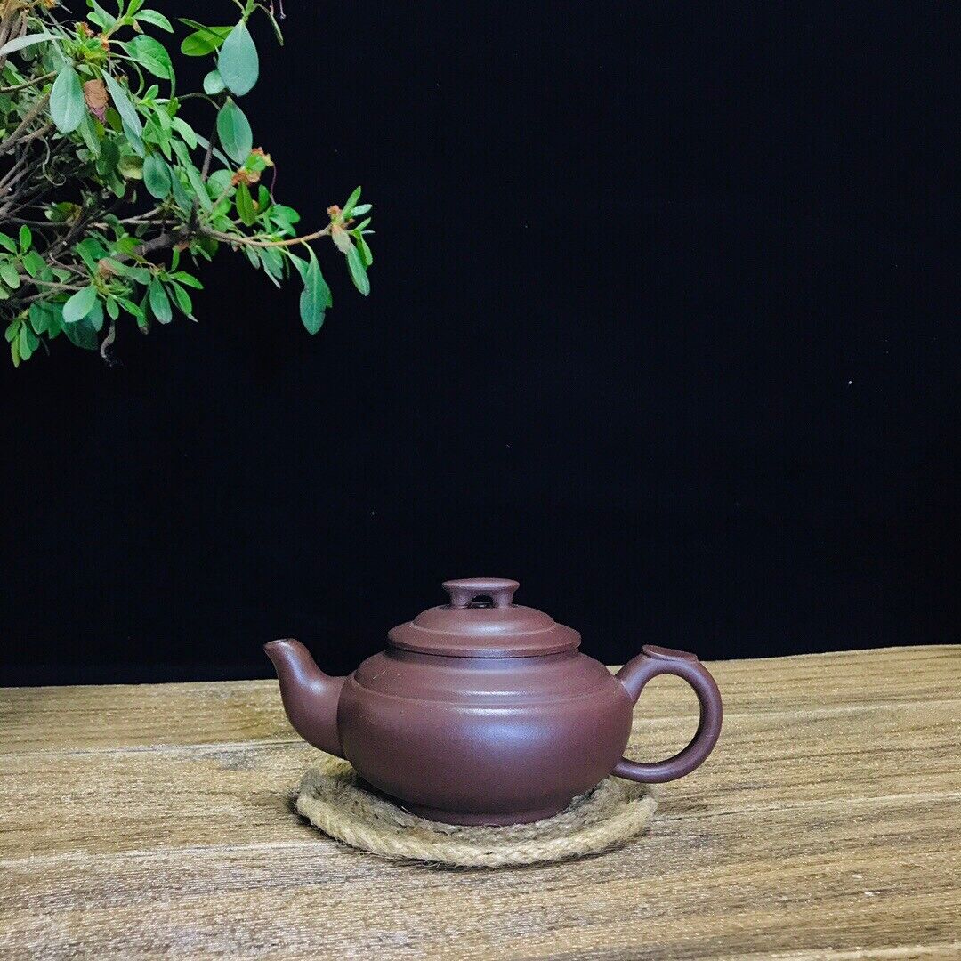 Chinese Yixing Zisha Clay Handmade Exquisite Teapot （上新桥 底款：顾景舟）