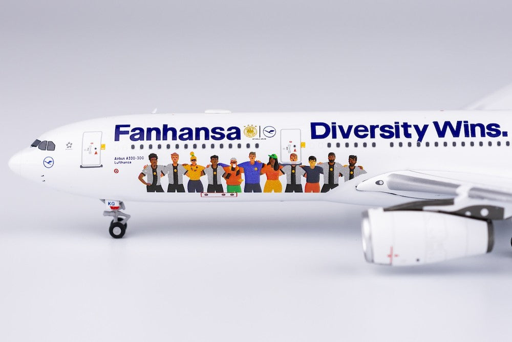 1:400 NGmodels Lufthansa Airbus A330-300 Passenger Airplane Diecast Plane Model