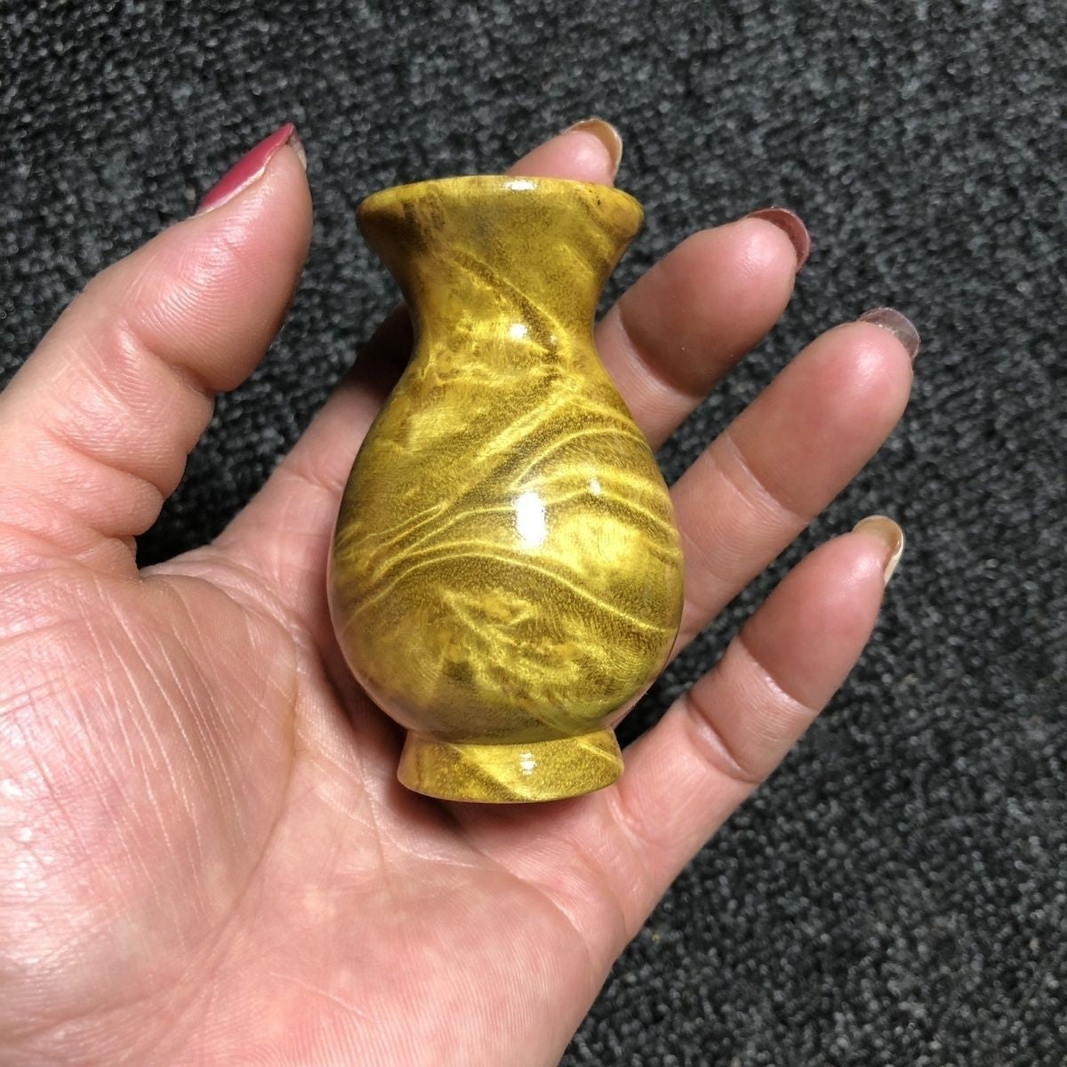 Camphor Wood Vase 6×3cm Hand Carved Wenwan Pocket Decor Craft
