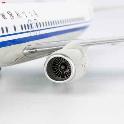 1:200 NG Models Air China Boeing 737-800 Passenger Diecast Aircraft Model