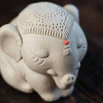 Purple Clay Elephant Tea Pet Figurine Ornaments 6cm Sculpture Tea Ceremony Decor