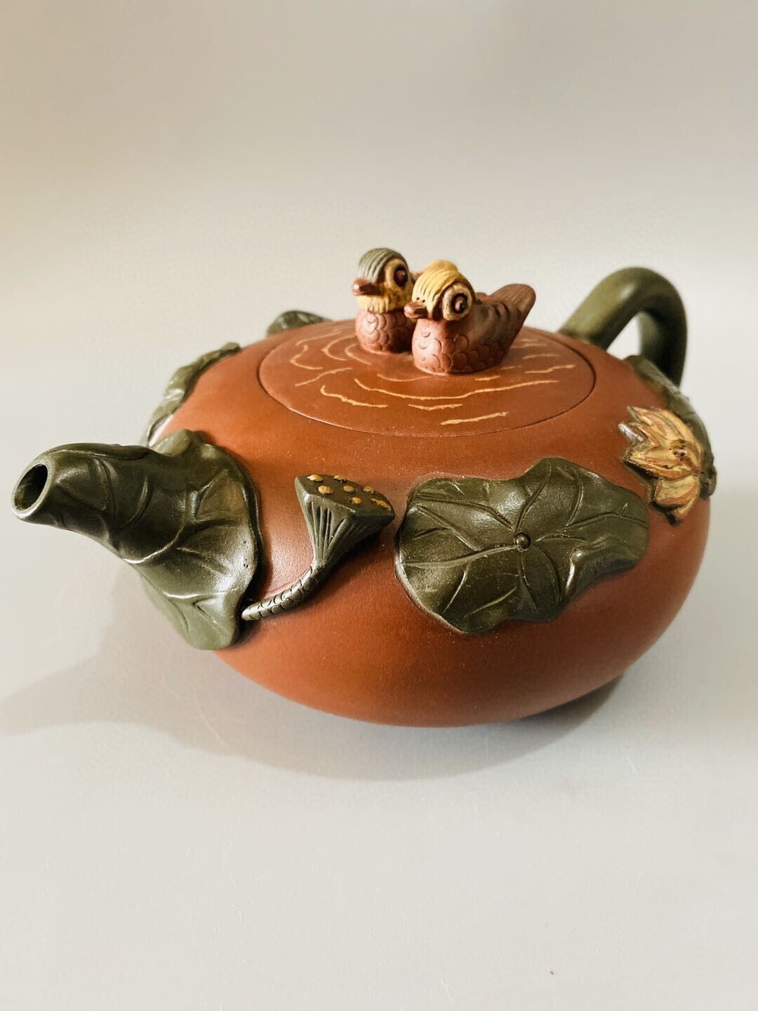 Chinese Yixing Zisha Clay Handmade Exquisite Teapot （荷花鸳鸯壶 底款：蒋蓉）