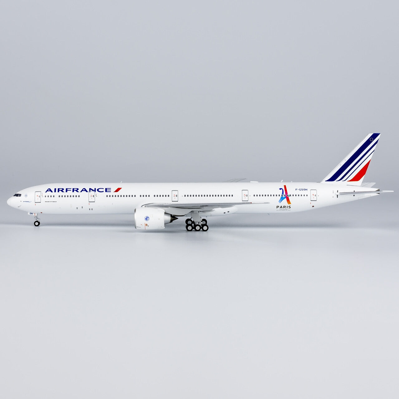 1:400 NG Models Air France Passenger Plane B777-300ER Diecast Aircraft Model