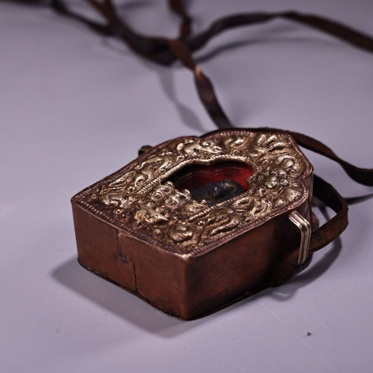 Tibetan Old Pure Copper Handmade Gau Box Antique Tibetan Buddhist Collectible