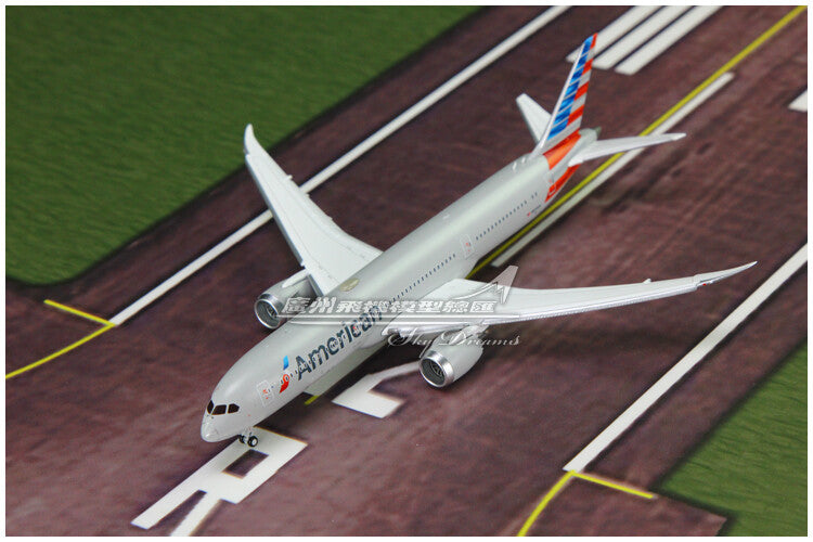 1:400 GeminiJets American BOEING 787-9 Passenger Plane Flap Down  Diecast Model
