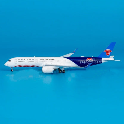1:400 JC Wings China Southern A350-900XWB Airplane Diecast Aircraft Model