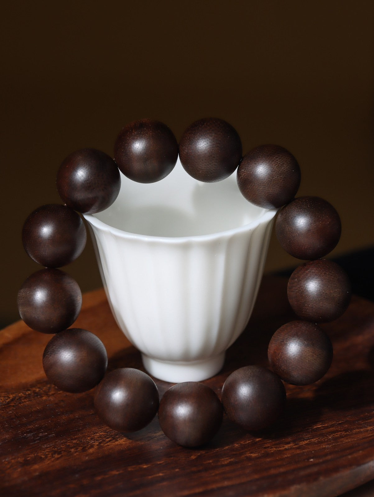 18mm Chinese Natural Eaglewood Handmade Exquisite Bracelets 31308