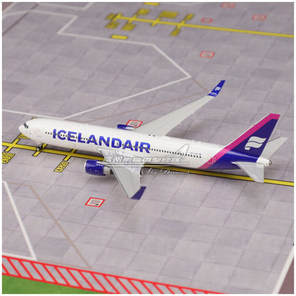 1:400 Phoenix ICELANDAIR BOEING 767-300ER Passenger Plane Diecast Aircraft Model