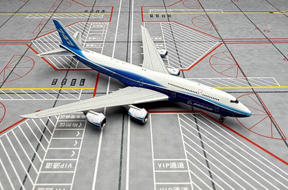 1:400 HX Models BOEING 747-8 Passenger Plane Airplane Diecast Aircraft Model
