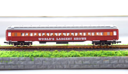 N Ratio 1/160 Red Six Axis Coach Coach Train Model