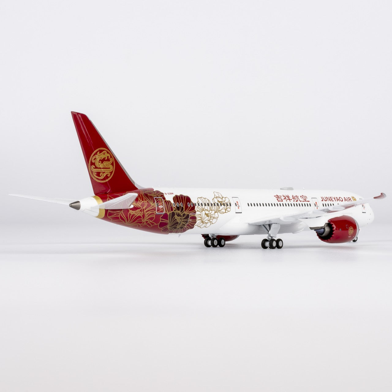 1:400 NGmodels Juneyao Airlines Boeing 787-9 Passenger Diecast Airplane Model