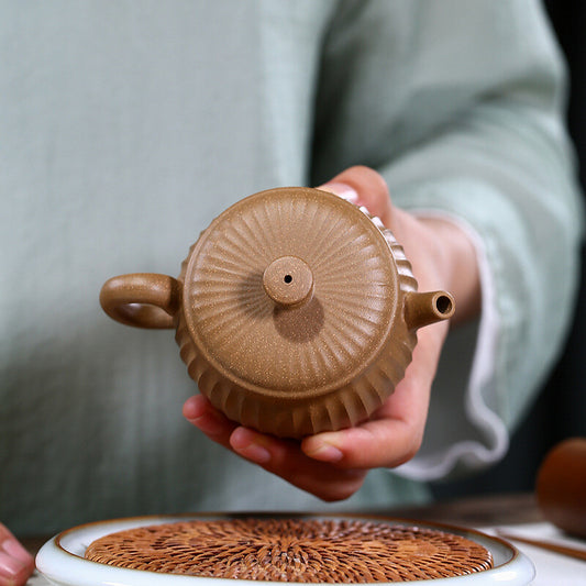 4.5"China Yixing Zisha Pottery Duan Clay 200ML Muscle Grain Kung Fu Teapot 筋纹德钟