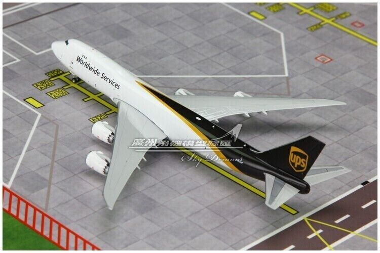 1:400 Phoenix UPS BOEING 747-8F Airfreighter Diecast Aircraft Plane Model