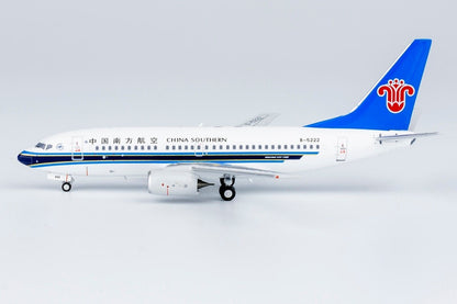 1:400 NG Model CHINA SOUTHERN BOEING 737-700 Passenger Airplane Diecast Model