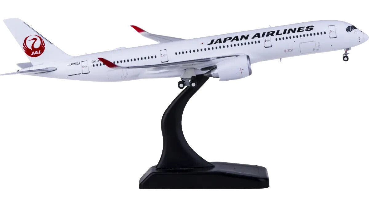 1:400 JC Wings JAPAN AIRLINES AIRBUS A350-900 Passenger Airplane Diecast Model