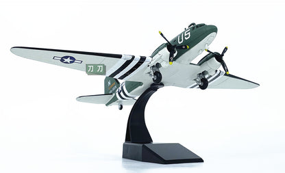1:100 WLTK USA C-47 UH-XUX Airfreighter Plane Diecast Military Aircraft Model