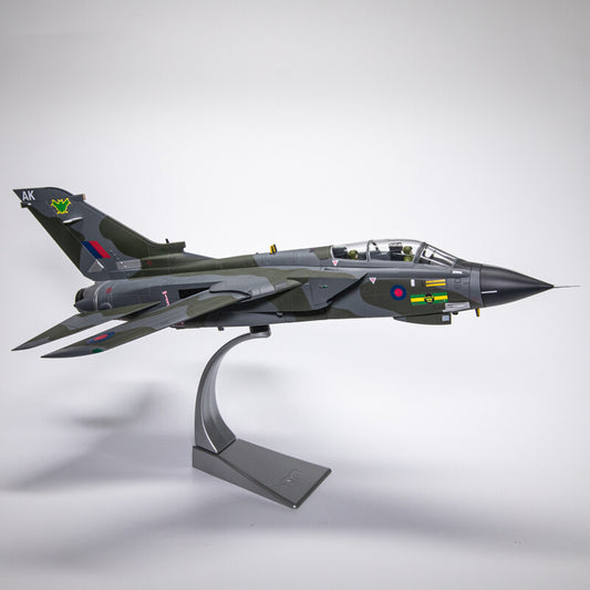 1:48 Corgi Panavia Tornado GR.1 Fighter Johnnie Walker RAF Diecast Plane Model