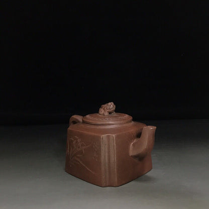 Chinese Yixing Zisha Clay Handmade Exquisite Teapot （四方抽角 底款：时大彬））