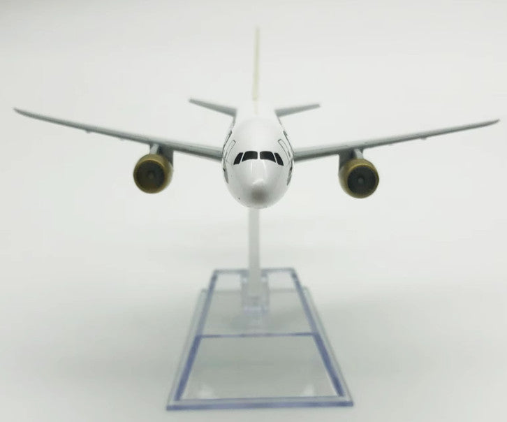 16CM GULF AIR BOEING 787 Passenger Aircraft Plane Diecast Airplane Model