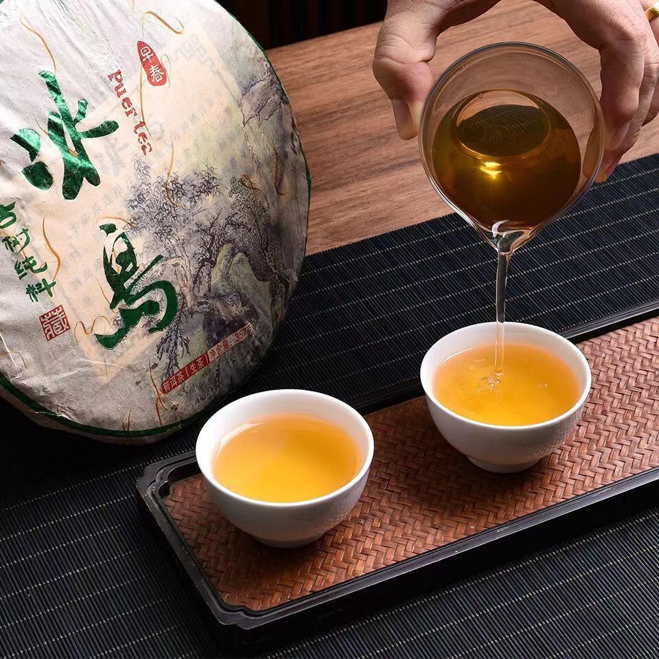 357g Icelandic Ancient Tree Old Banzhang Tea Cake Yunnan Raw Pu'er Tea Cake