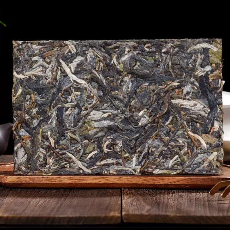200G Pu'er tea raw tea brick Yunnan Xishuangbanna ancient tree tea-