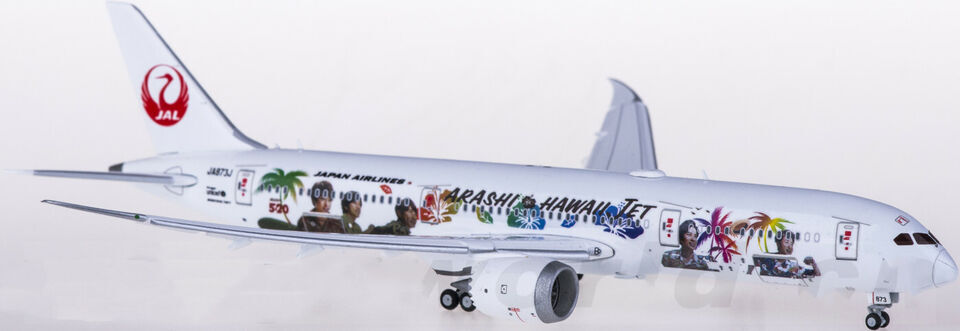1:400 JC Wings JAPAN AIRLINES BOEING 787-9 Passenger Airplane Diecast Model