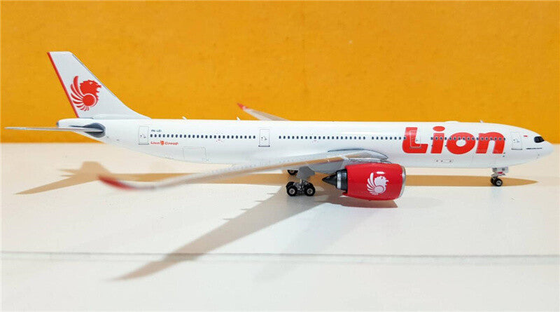 Phoenix Lion Air for Airbus A330-900neo PK-LEI 1:400 DIECAST Aircraft Model