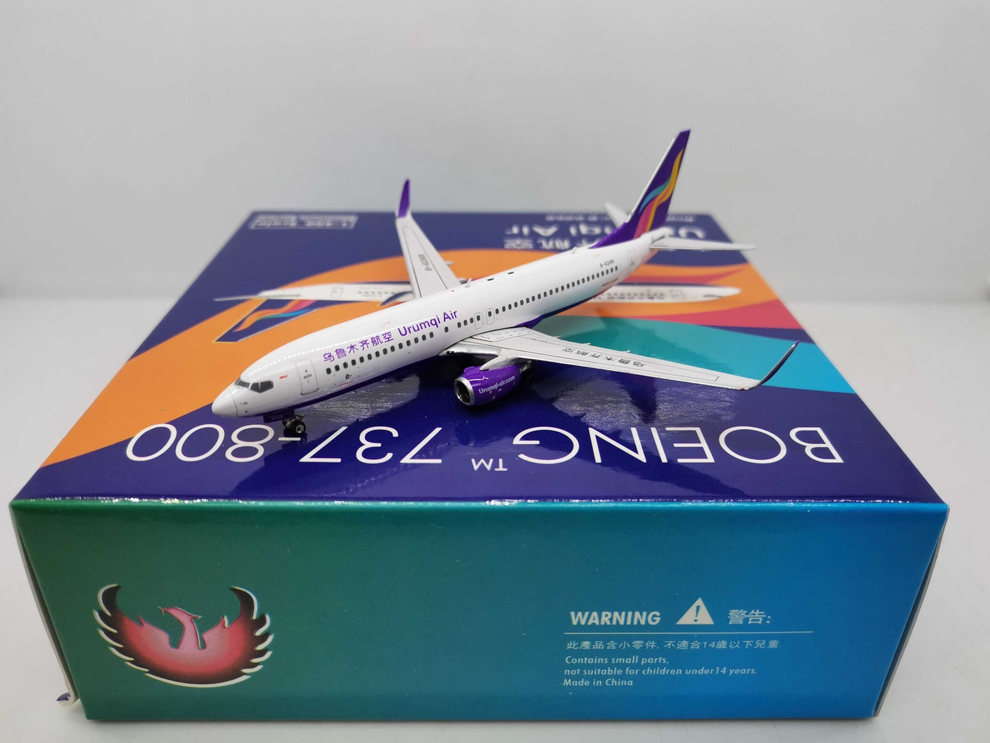 1:400 Phoenix UrumqiAir BOEING B737-800 Airplane Diecast Aircraft Plane Model