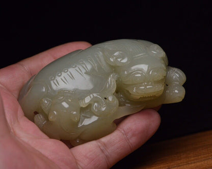 Chinese Natural Hetian Jade Hand Carved Lion Figurine Statue Collection Art Rare
