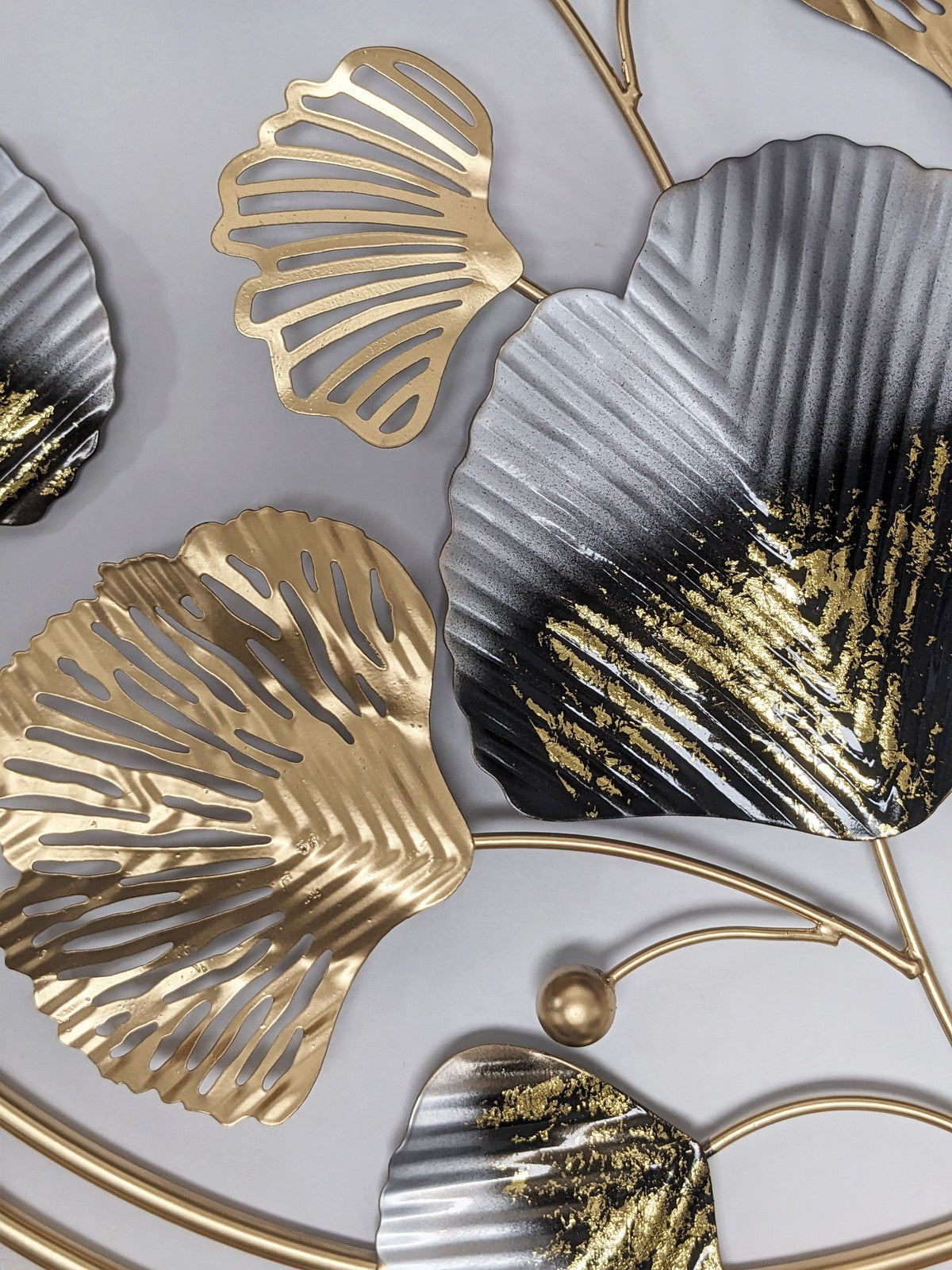 3-Foot Ginkgo Leaves in Gold Circles Hanging Iron 3D Wall Decoration (38" x 23")