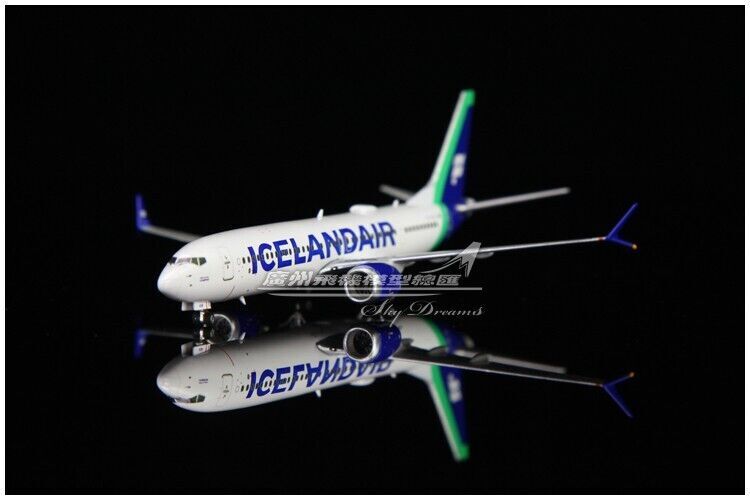 1:400 Phoenix ICELANDAIR BOEING 737 MAX 9 Passenger Airplane Diecast Plane Model