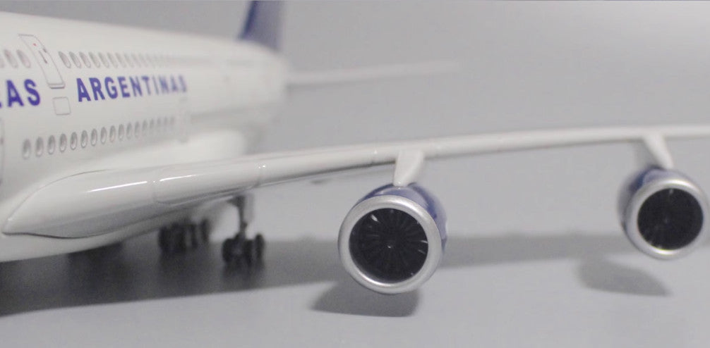 1:160 46CM AEROLINEAS ARGENTINAS AIRBUS A380 Airplane Landing Gear Resin Model