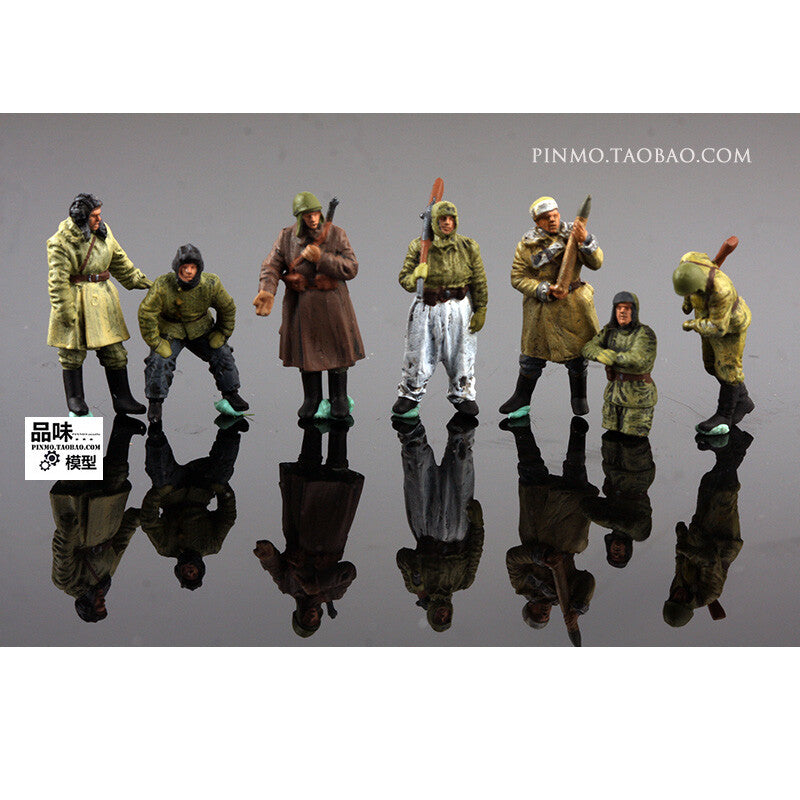 1/72 Soviet battlefield Soviet Union 7 soldiers Model